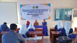 Kepala SMA Muhammadiyah 1 Jombang, Syamsul Maarif terima kedatangan 10 mahasiswa UPBJ