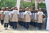 Siswa SMK dan SMA Muhammadiyah 2 Mojoagung ikuti lomba gerak jalan tingkat Kecamatan