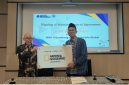 Kepala MIM 10 Jombang, Anas Fauzi (kanan) usai penandatanganan kerjasama dengan Sentra Eduglobal