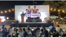 Ngopi Bareng Pimpinan Daerah Muhammadiyah se Jatim di pantai Abirama Tuban